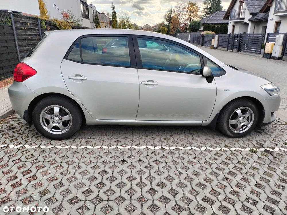 Toyota Auris - 3