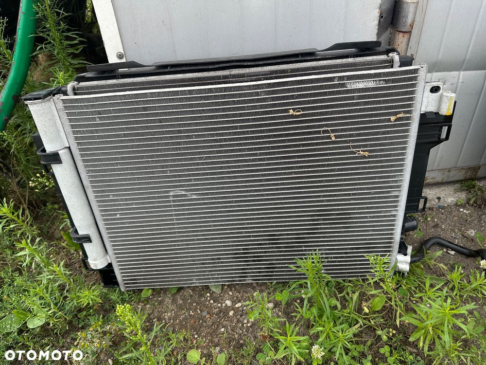 Smart 453 FORFOUR BRABUS zderzak maska grill atrapa błotnik wentylator  chłodnice  łapacz  lakier EDF - 13