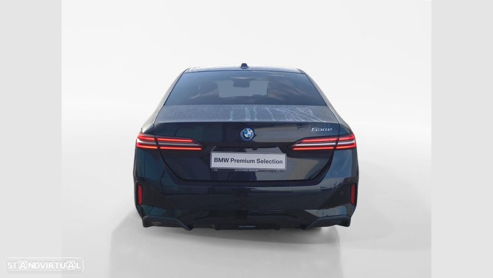 BMW 530 e Pack Desportivo M - 7