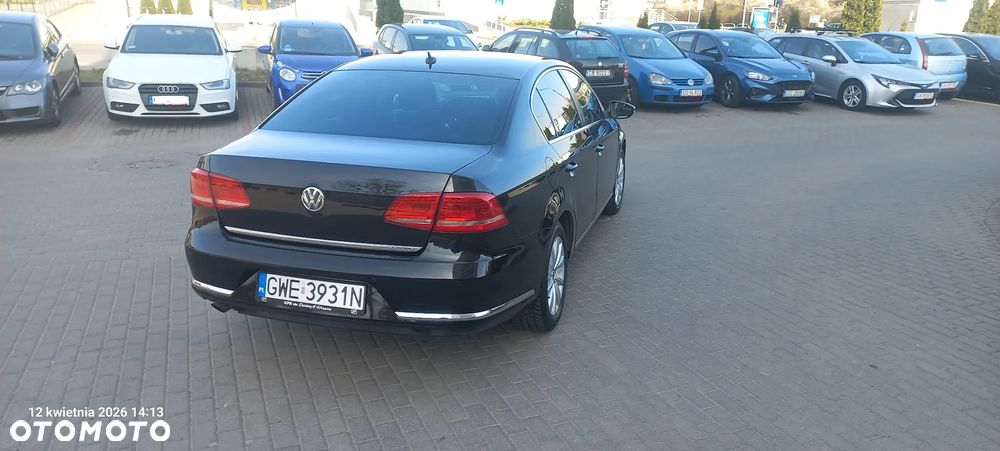 Volkswagen Passat 1.6 TDI BlueMotion Technology Highline - 20