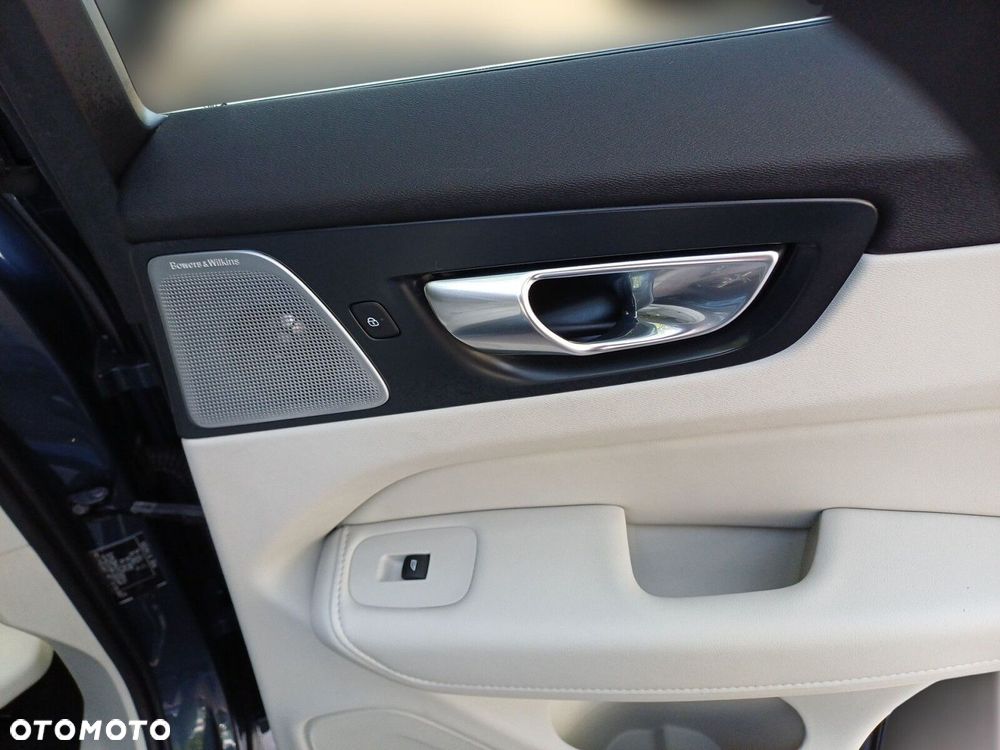 Volvo XC 60 B5 D AWD Inscription - 28