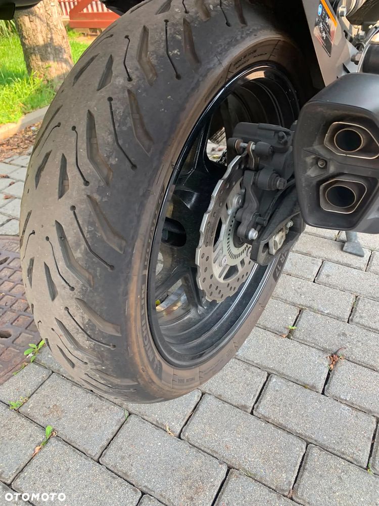 Kawasaki Versys 1000 - 10
