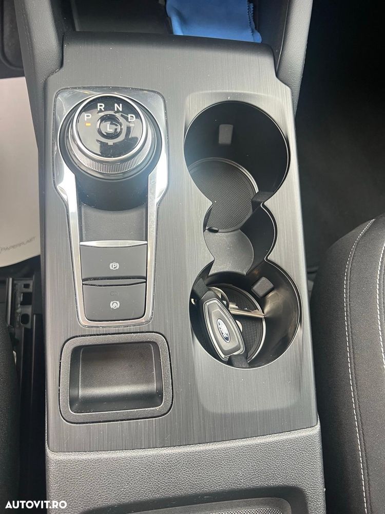 Ford Kuga 1.5 EcoBoost A8 FWD Titanium - 9