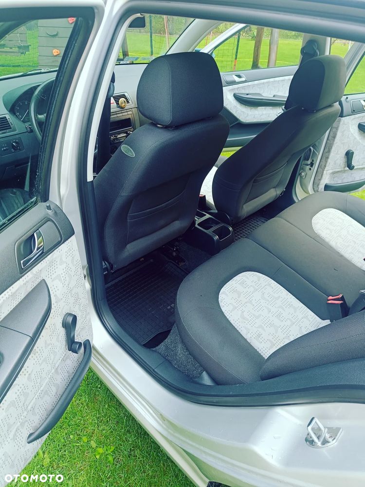 Skoda Fabia 1.2 12V Comfort - 9