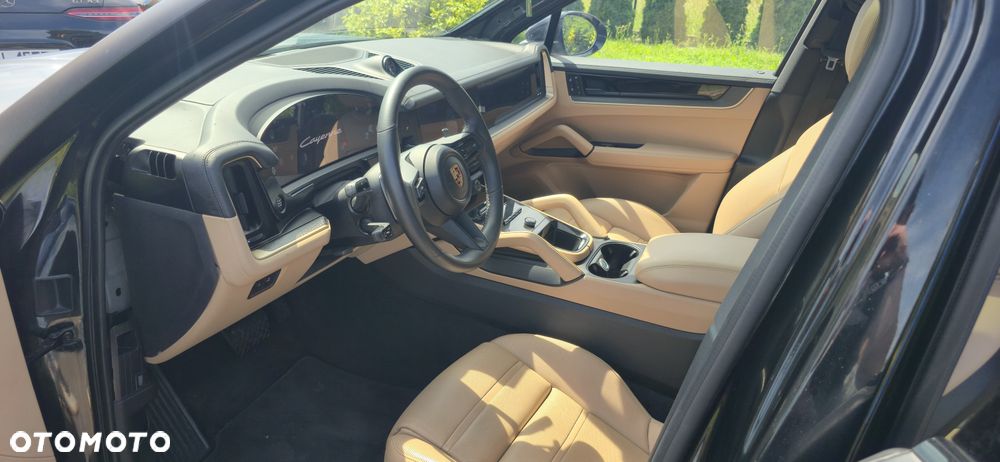 Porsche Cayenne Standard - 9