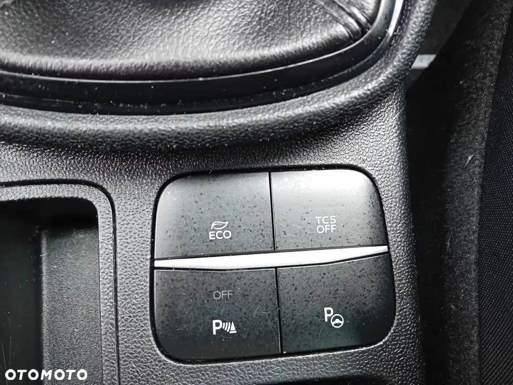 Ford Fiesta 1.1 S&S TREND - 23