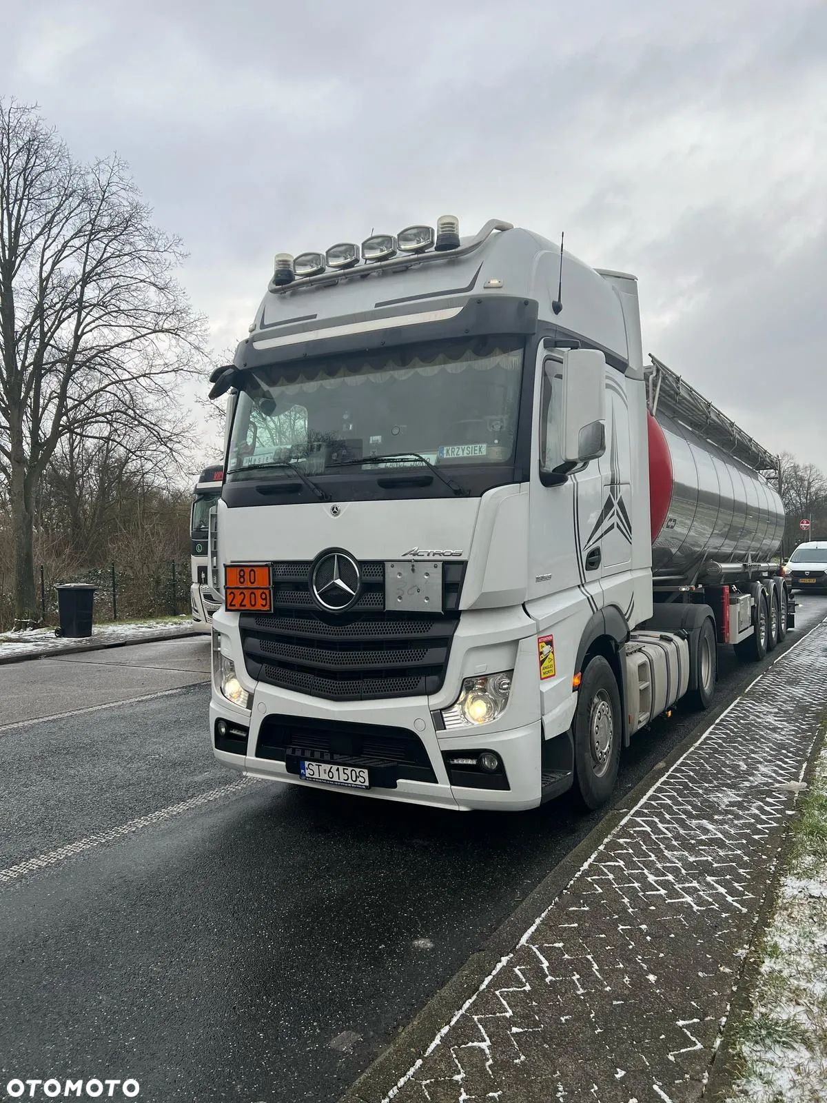 Mercedes-Benz Actros - 3