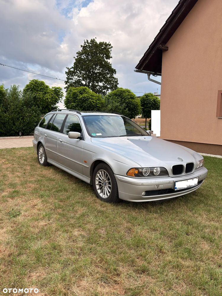BMW Seria 5 525d - 1