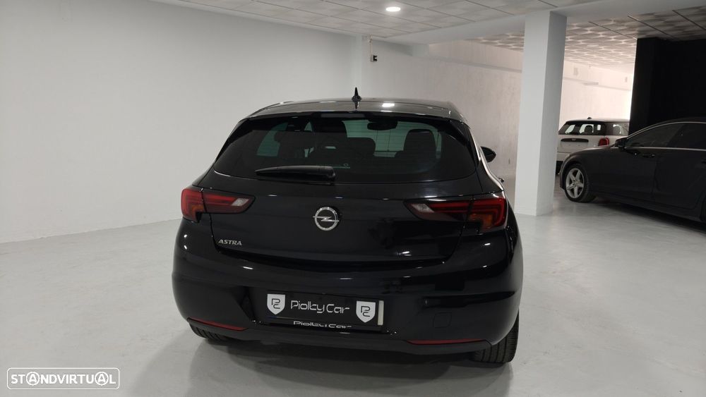 Opel Astra 1.2 T Design & Tech S/S - 5