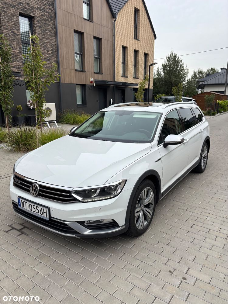 Volkswagen Passat Alltrack 2.0 TDI SCR 4Motion DSG (BMT) - 3