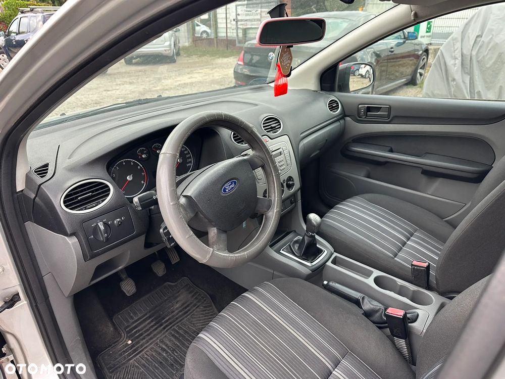 Ford Focus - 12