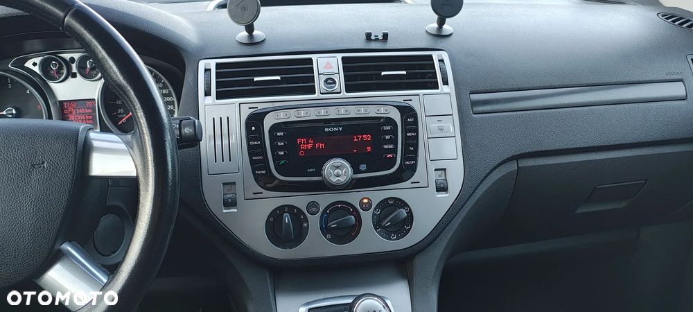Ford Kuga 2.0 TDCi Individual - 10