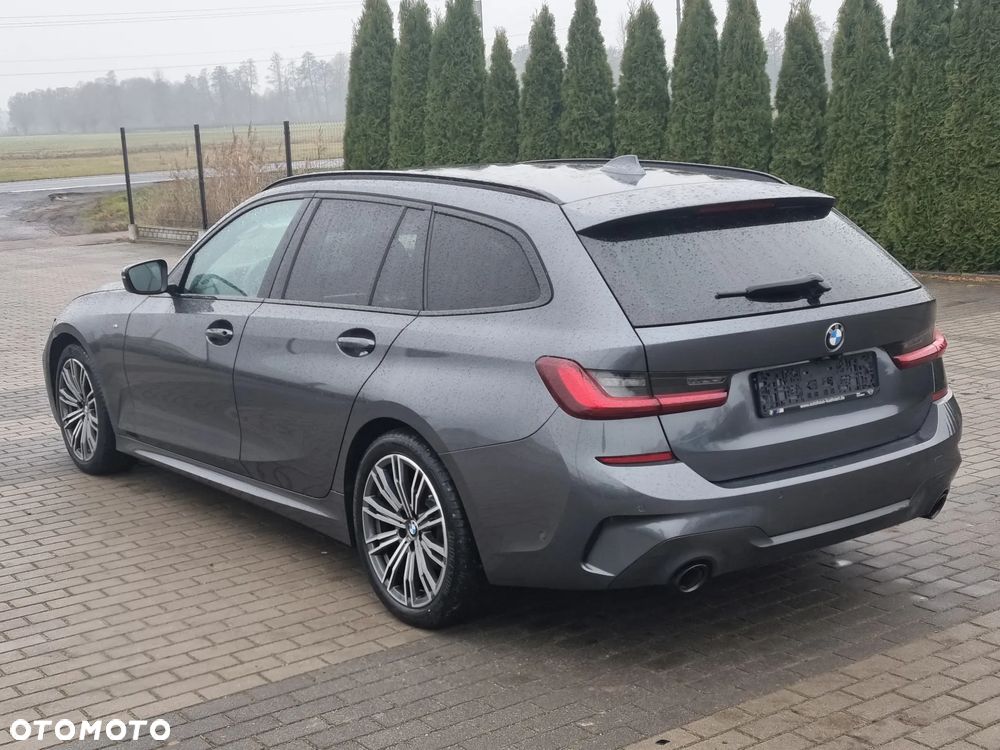 BMW Seria 3 320d M Sport Shadow - 5