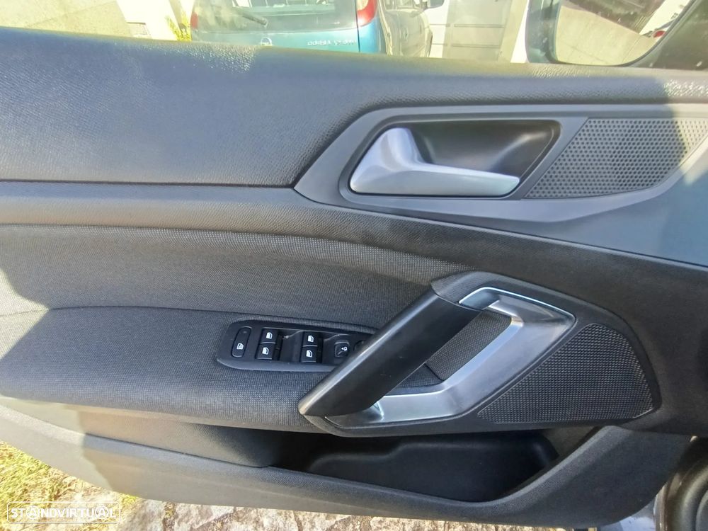 Peugeot 308 SW 1.5 BlueHDi Style - 12