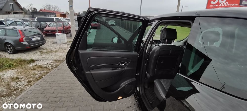 Renault Scenic 1.6 dCi Energy Privilege - 26