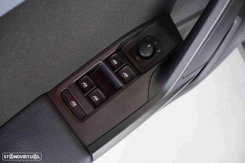 SEAT Arona 1.0 TSI FR - 14