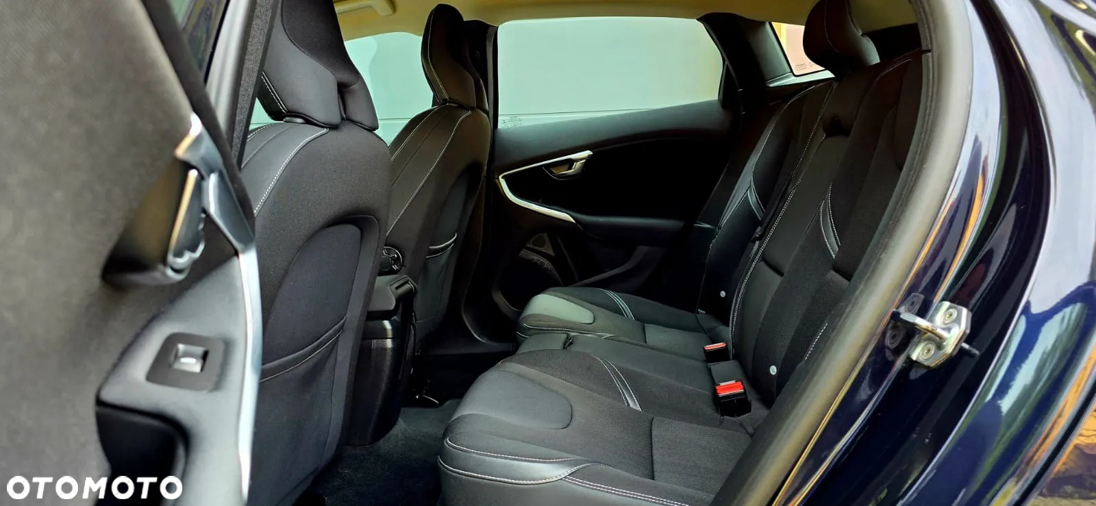 Volvo V40 D2 Drive-E Momentum - 18