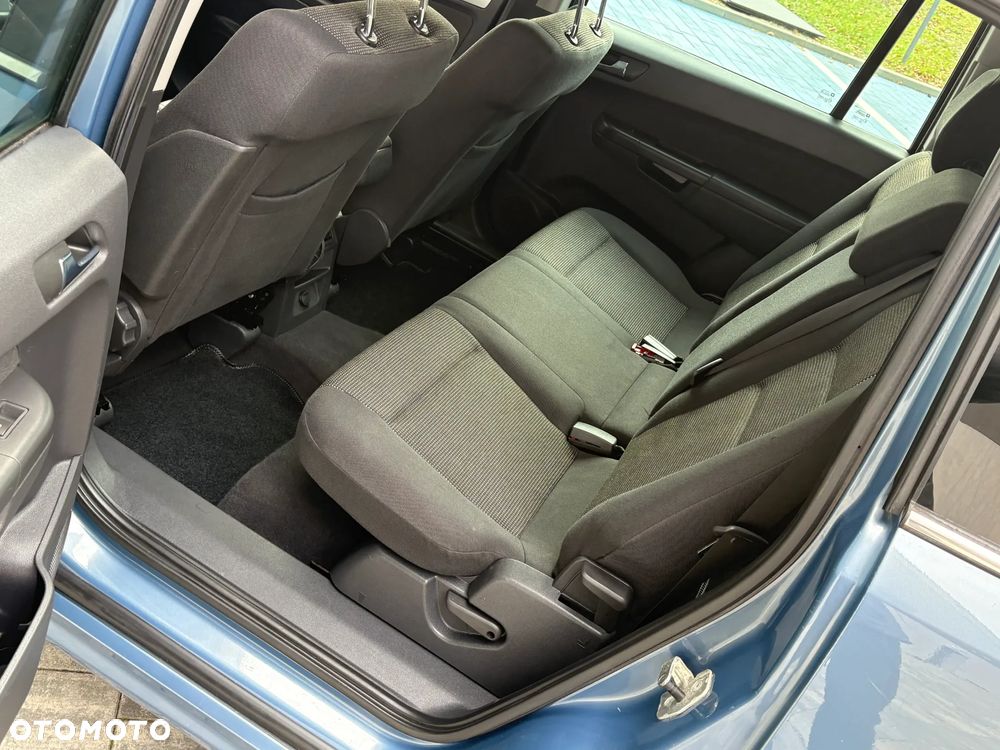 Opel Zafira 1.8 Sport - 23