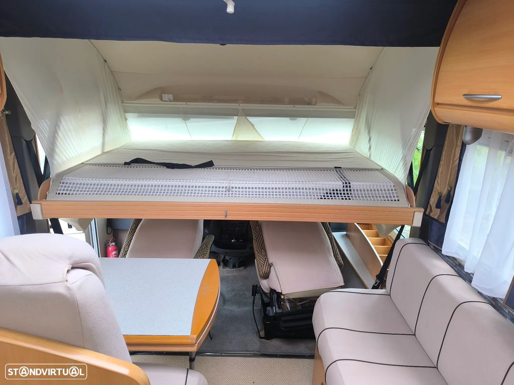 Pilote Reference Autocaravana 2.8 pilote 6 dormidas 2006 chassi alko Hu - 13