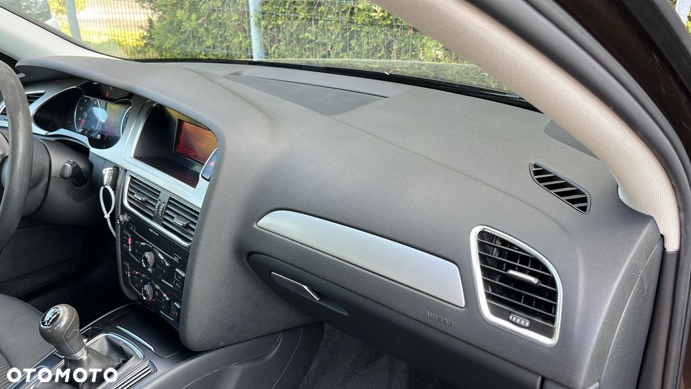 Audi A4 Avant 1.8 TFSI Ambiente - 7