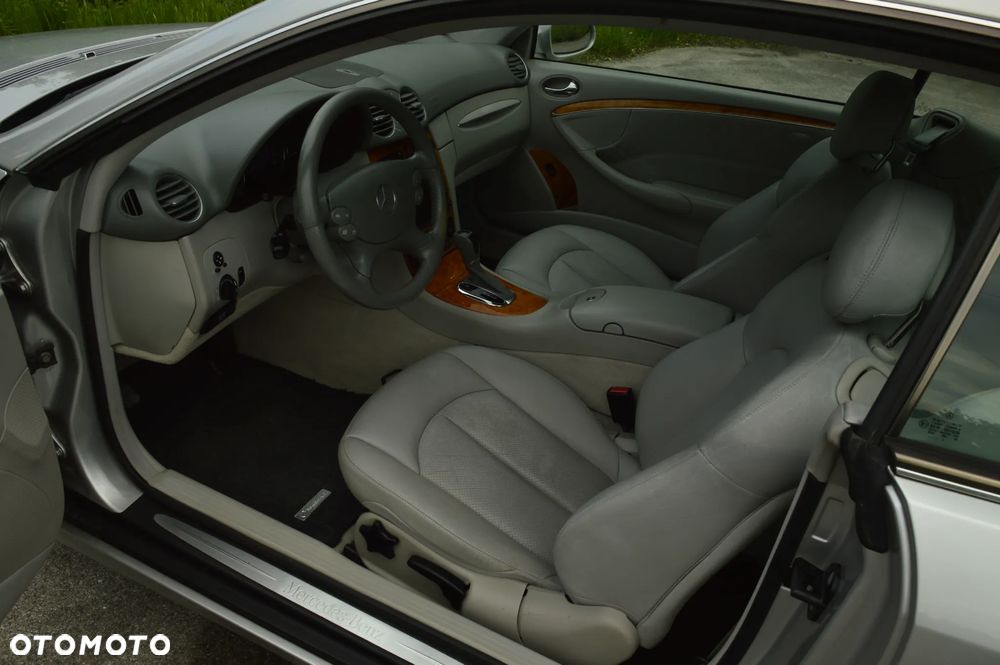 Mercedes-Benz CLK 320 Elegance - 24