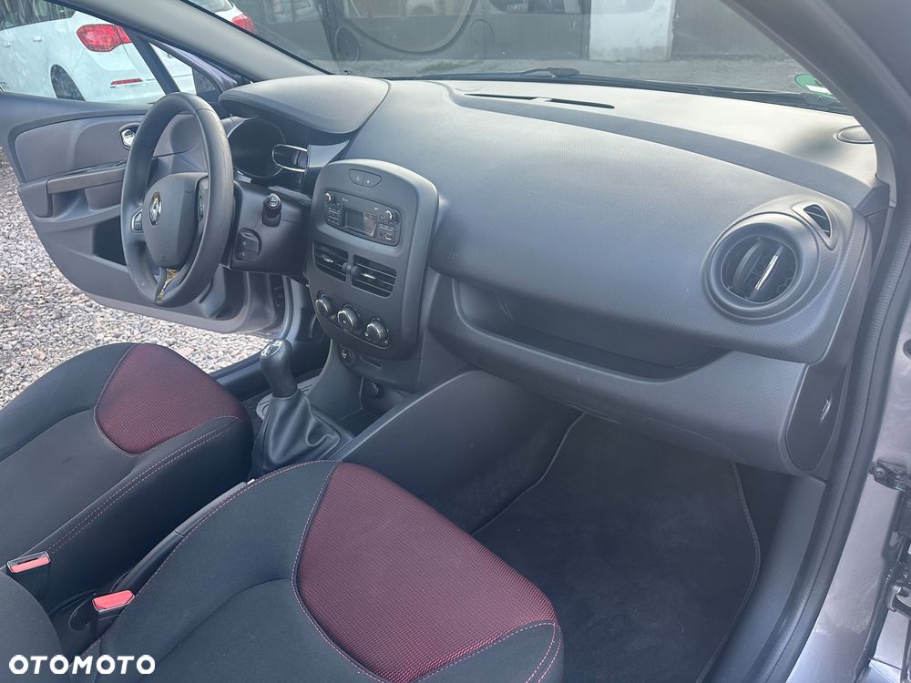 Renault Clio 1.2 16V Life - 14