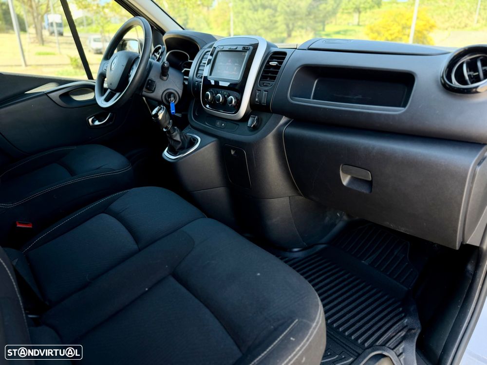 Renault Traffic - 11