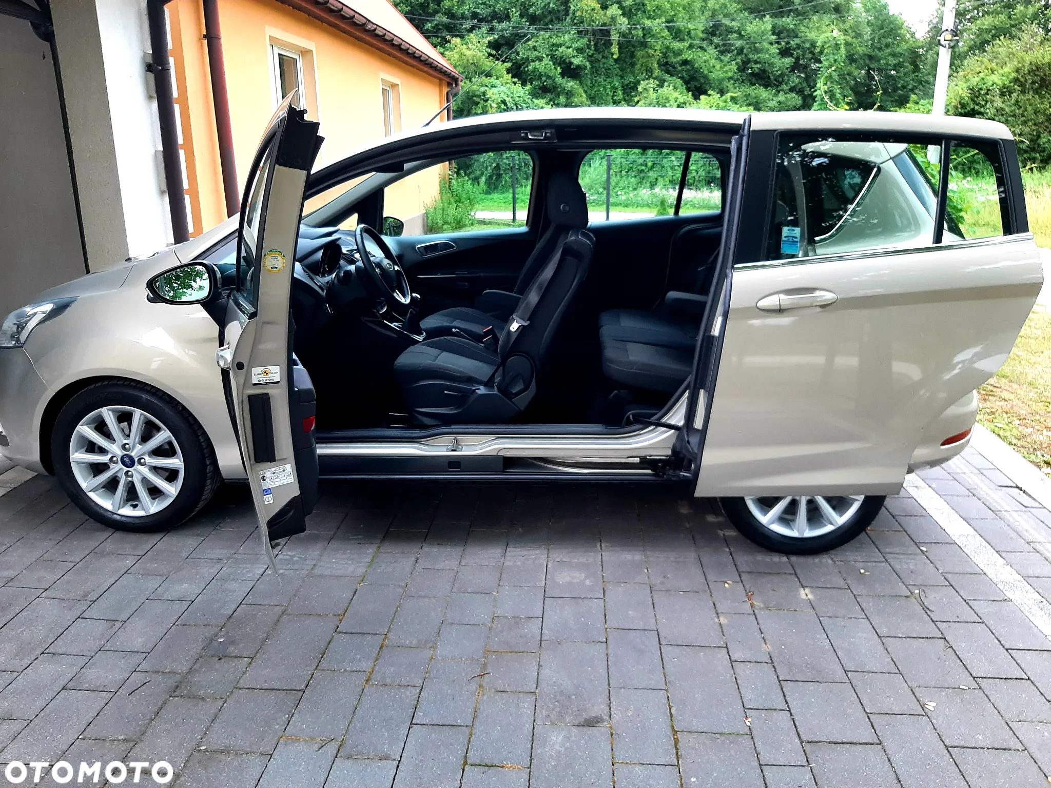 Ford B-MAX - 12