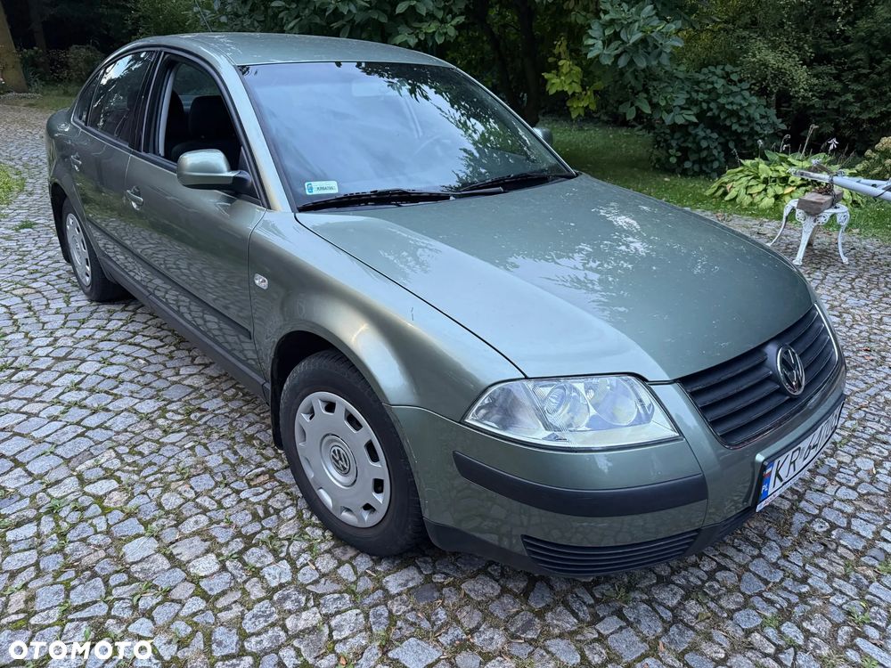 Volkswagen Passat 1.6 Basis - 3