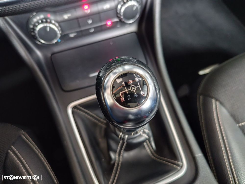 Mercedes-Benz A 180 - 18