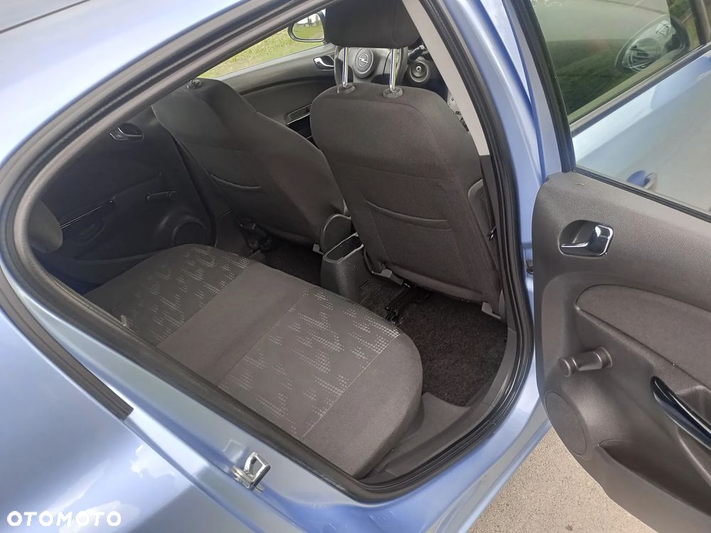 Opel Corsa - 18