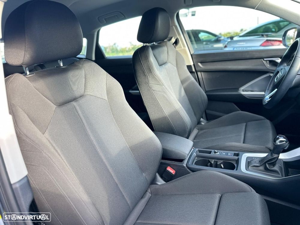 Audi Q3 Sportback - 11