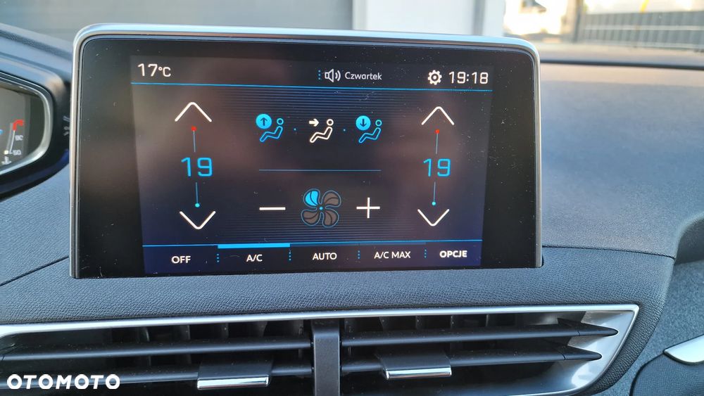 Peugeot 3008 BlueHDi 120 Stop & Start Allure - 38