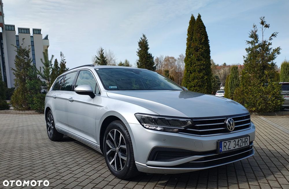 Volkswagen Passat 2.0 TDI Business DSG - 1