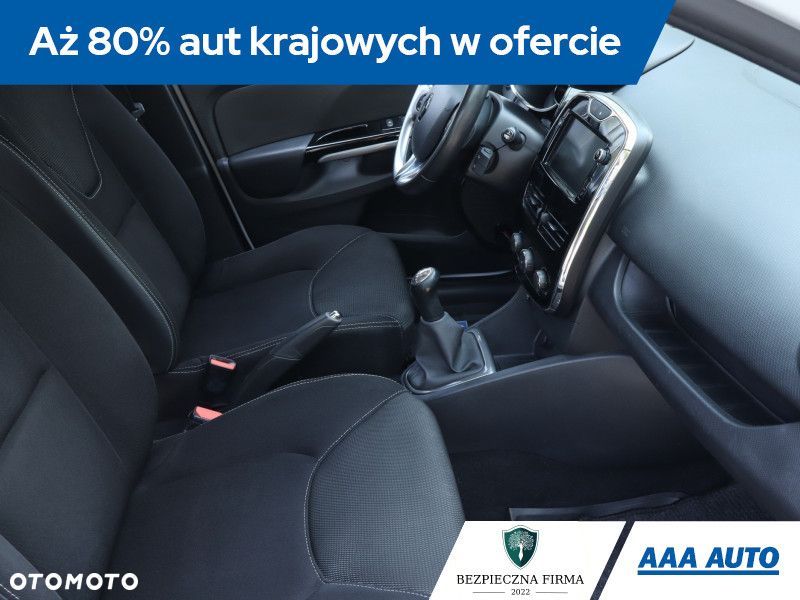 Renault Clio - 11