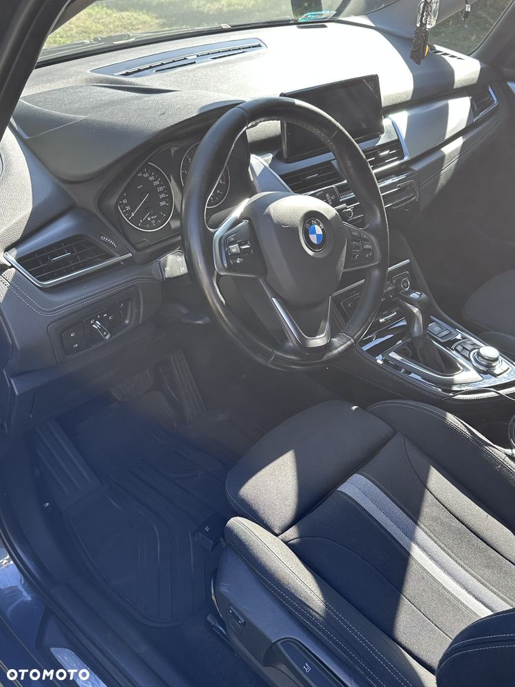 BMW Seria 2 218d Sport Line - 29