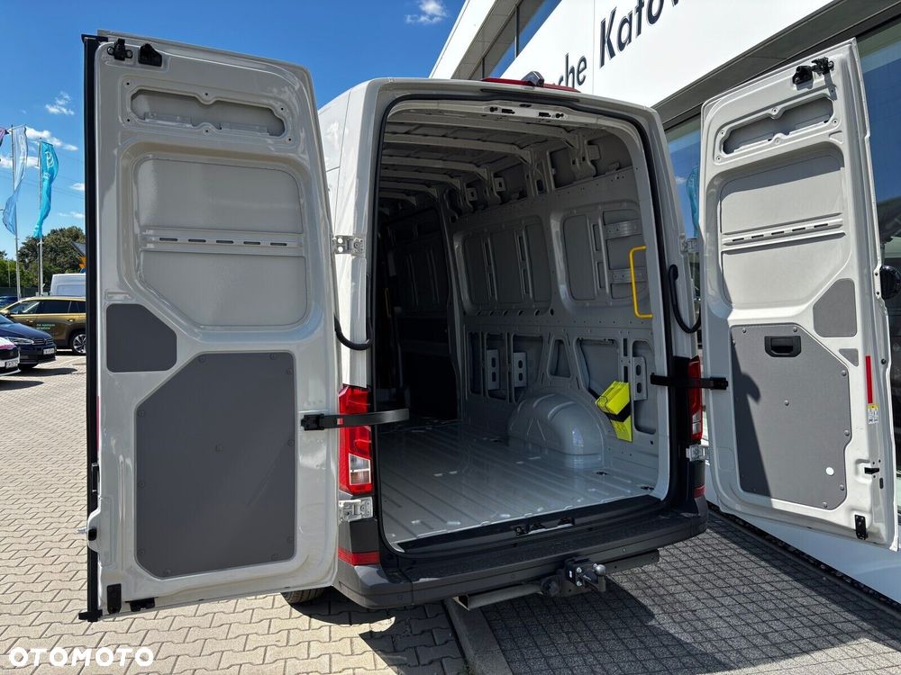 Volkswagen Crafter L4H3 140 KM 6-MANUAL - 10
