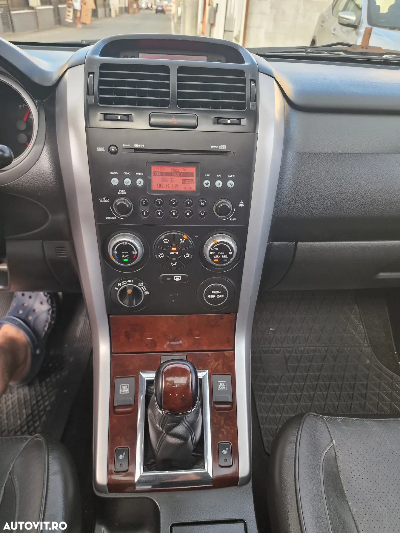 Suzuki Grand Vitara 1.9 DDiS Comfort + DPF - 14