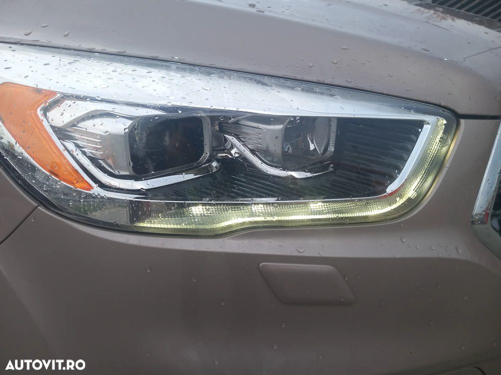 Ford Kuga 2.0 TDCi 4WD Powershift Vignale - 26