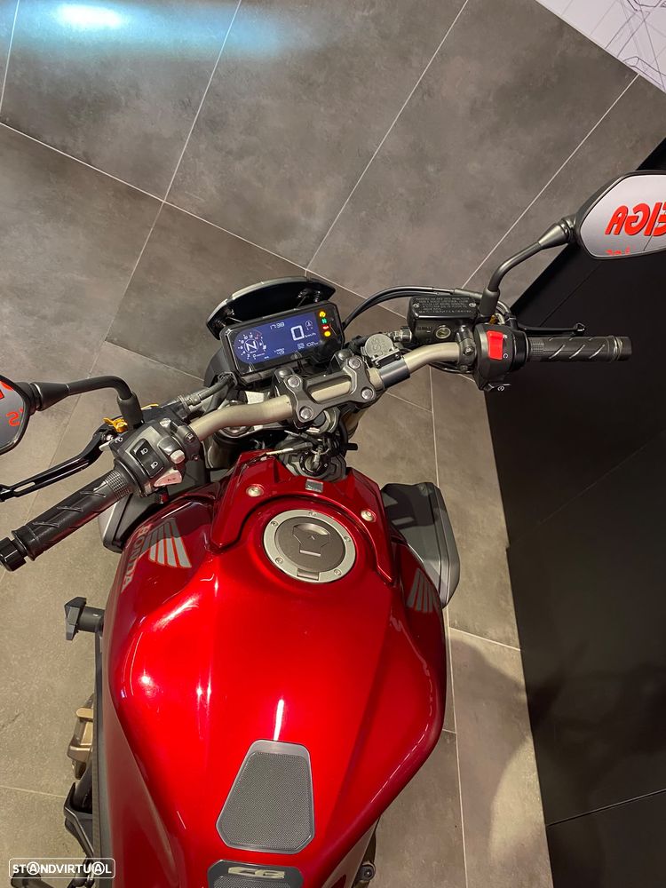 Honda CB 650R - 9