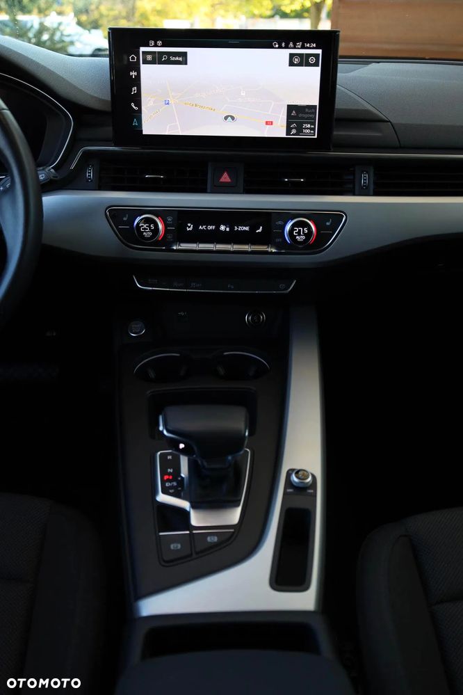 Audi A4 Avant 40 TDI S tronic - 13