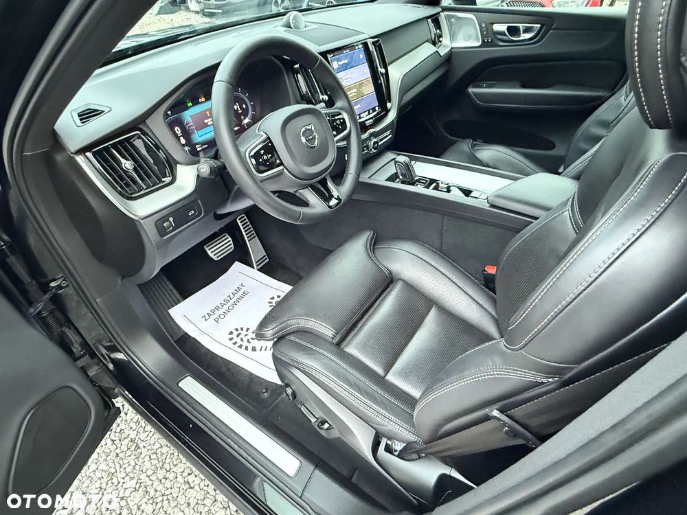 Volvo XC 60 B4 D AWD Ultimate Dark - 25