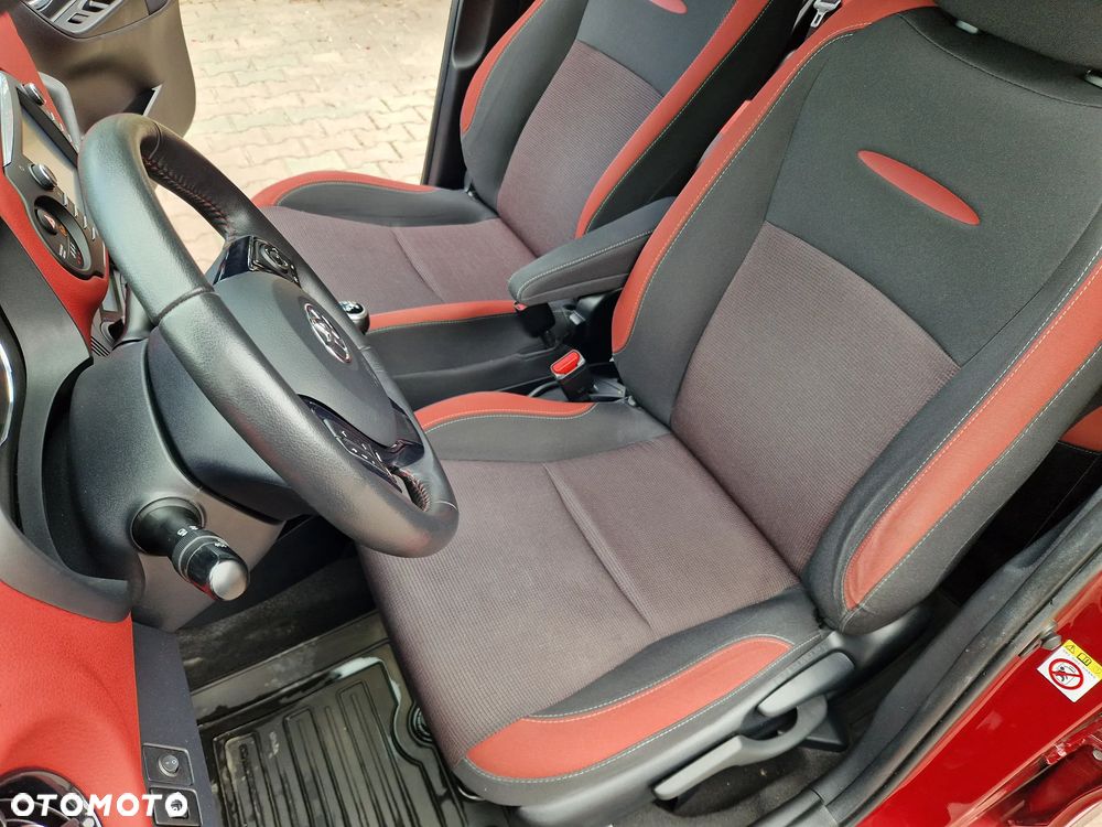 Toyota Yaris 1.5 Selection - 23