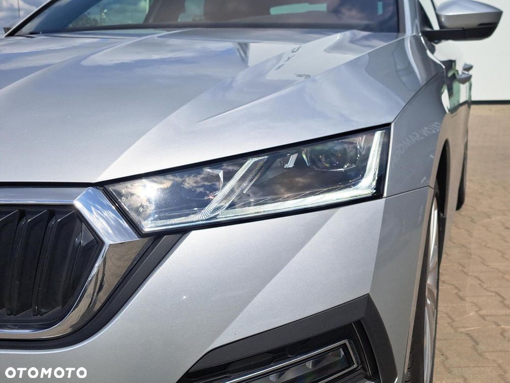 Skoda Octavia 2.0 TDI 4x4 Style DSG - 10