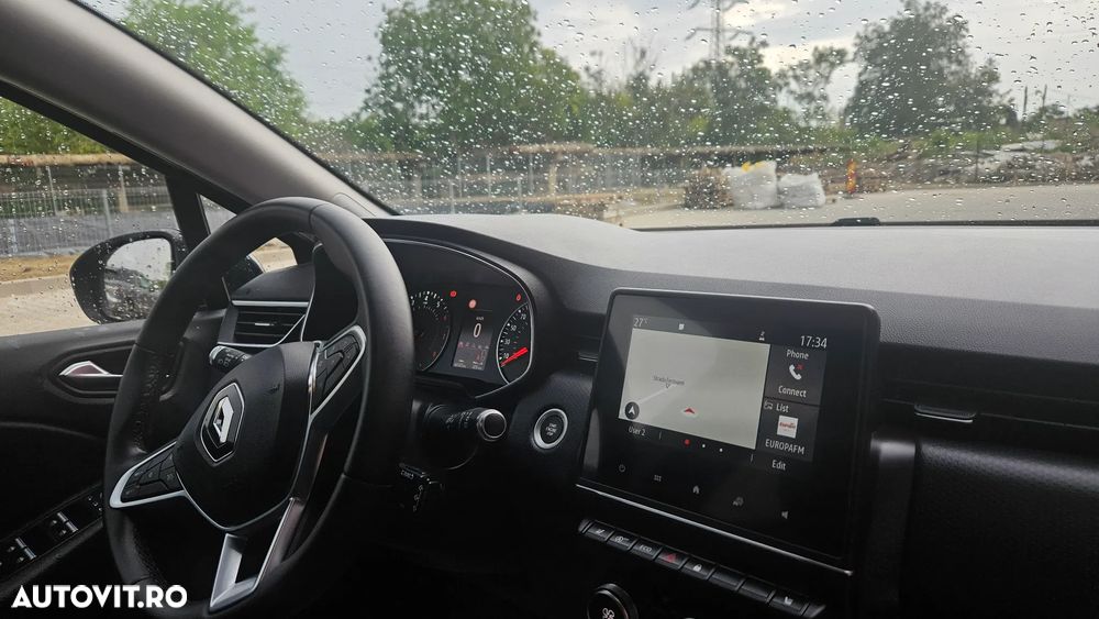 Renault Clio - 12