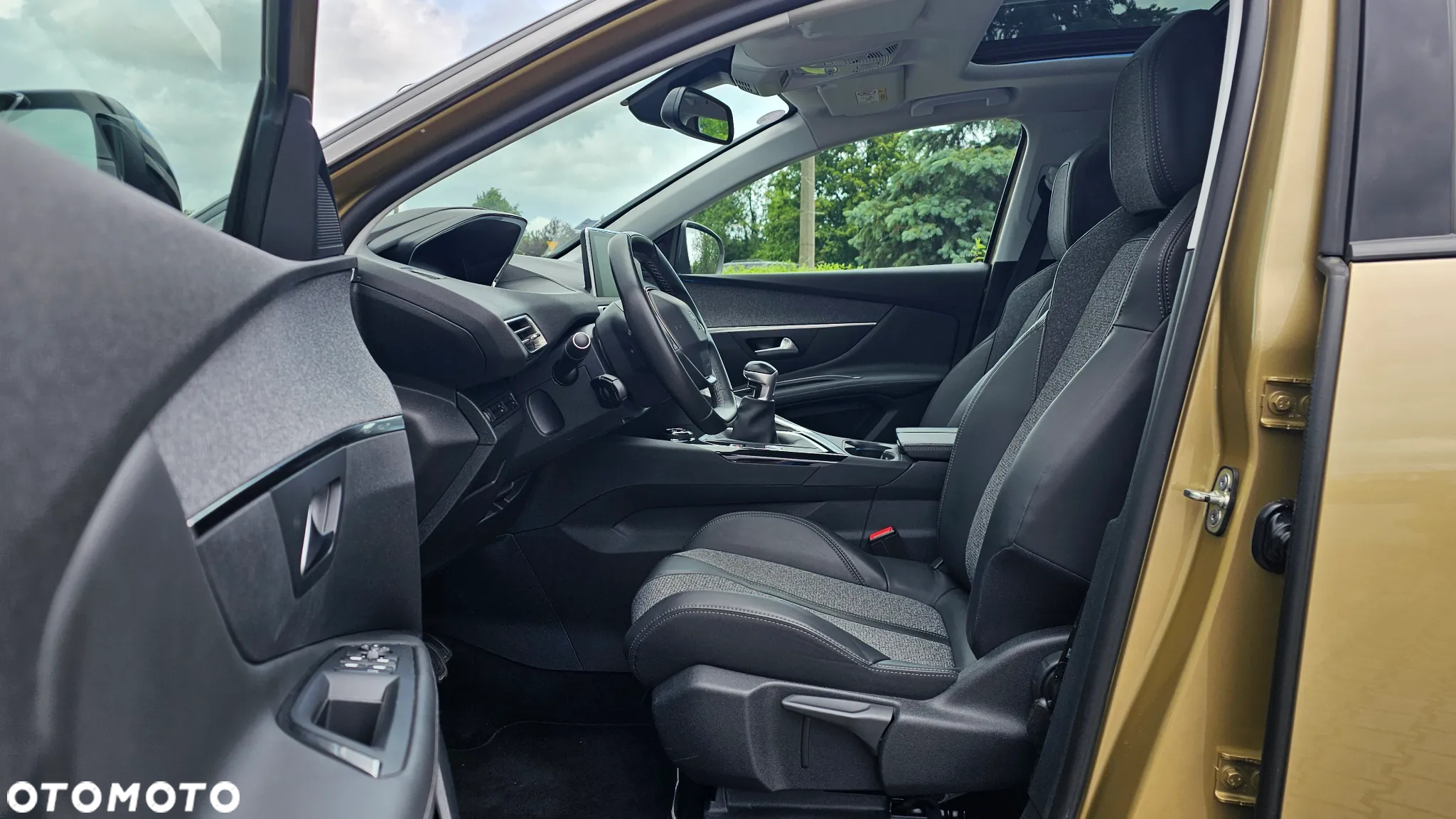 Peugeot 3008 1.2 PureTech Allure S&S - 31
