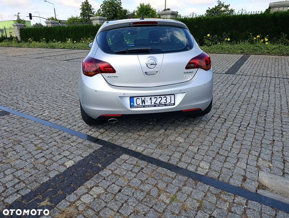 Opel Astra GTC 1.6 Turbo Edition - 5