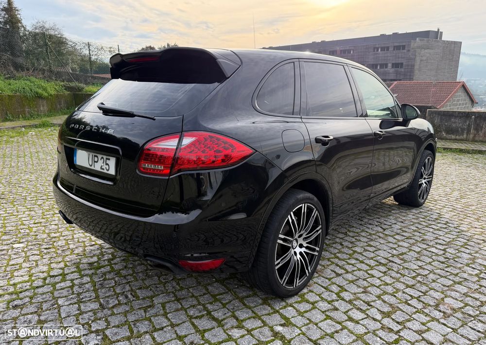Porsche Cayenne Tiptronic S - 18