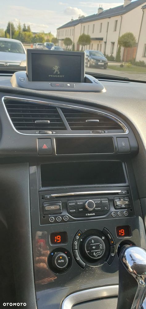 Peugeot 3008 e-HDi FAP 115 EGS6 Stop&Start Active - 11