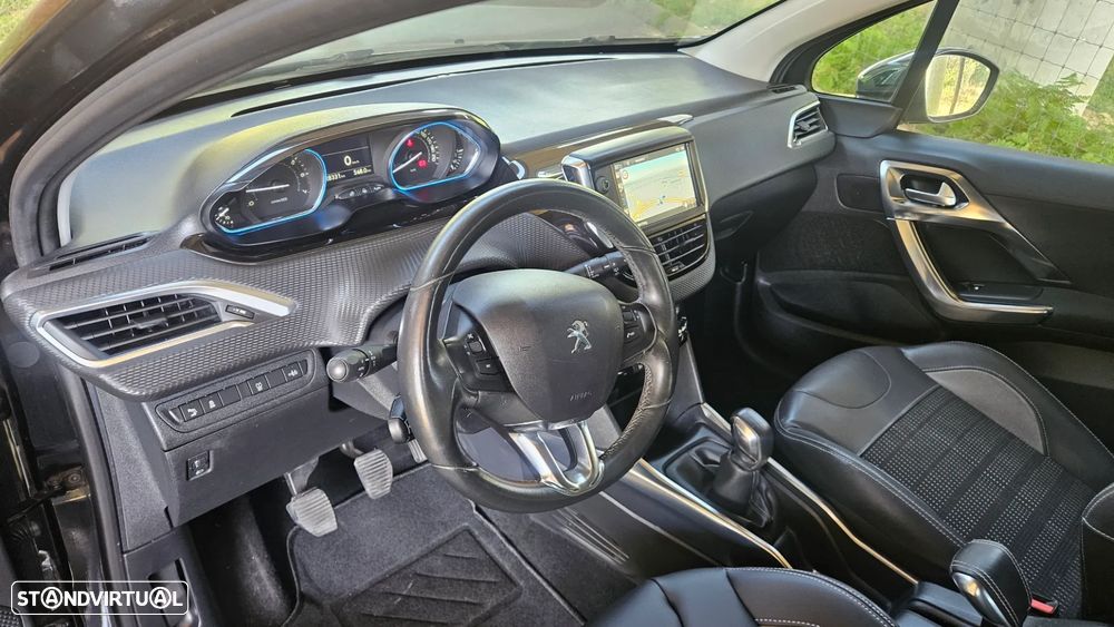 Peugeot 2008 1.2 PureTech Allure - 13